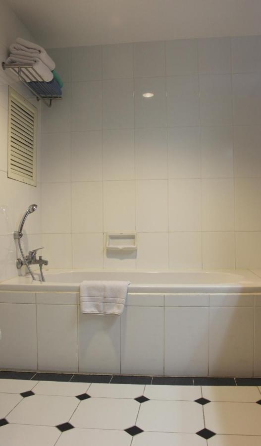 Hotel Lotus House Jomtien Exterior foto